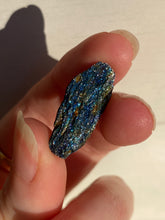Load image into Gallery viewer, Natural Rainbow Hematite