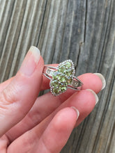 Load image into Gallery viewer, Vibrant Demantoid Garnet and Diamond ring