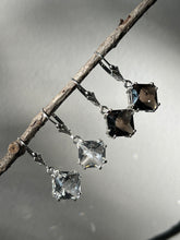 Load image into Gallery viewer, Smoky Quartz Magician Stone Ear