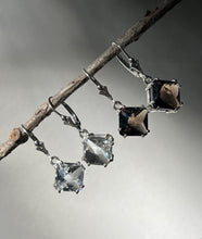 Load image into Gallery viewer, Smoky Quartz Magician Stone Ear