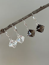 Load image into Gallery viewer, Smoky Quartz Magician Stone Ear