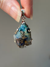 Load image into Gallery viewer, Ethiopian Opal pendant with superior flash - 14.1 carats