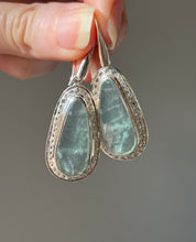 Load image into Gallery viewer, Faceted Aquamarine and White Topaz drop earrings