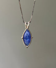 Load image into Gallery viewer, Top Quality Tanzanite necklace with incredible shimmer