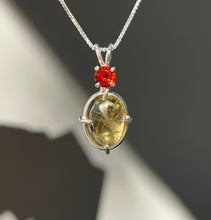 Load image into Gallery viewer, Yellow Tourmaline necklace with AAA color change Spessartine Garnet