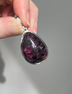 One of a kind - RARE XL Gem Grade Siberite aka Purple Tourmaline pendant