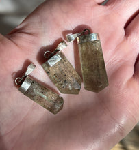 Load image into Gallery viewer, Epidote included Scapolite pendants