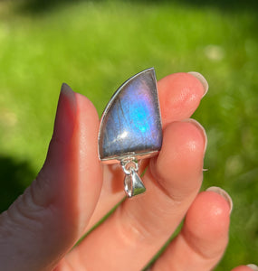 Top quality Neon Blue and Purple Spectrolite Labradorite pendant