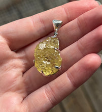 Load image into Gallery viewer, Intense Colored Natural Etched Heliodor pendant 35.5 carats