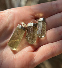 Load image into Gallery viewer, Epidote included Scapolite pendants