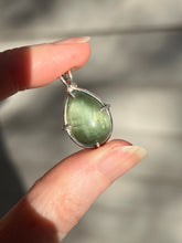 Load image into Gallery viewer, Abundance Unlocked - Cats Eye Jade pendant