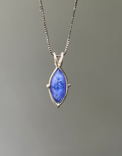 Load image into Gallery viewer, Top Quality Tanzanite necklace with incredible shimmer