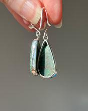 Load image into Gallery viewer, Emerald drop earrings