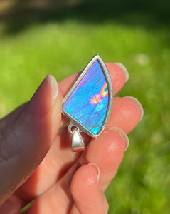 Top quality Neon Blue and Purple Spectrolite Labradorite pendant