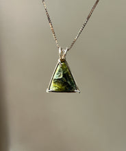 Load image into Gallery viewer, Rare Wavellite necklace