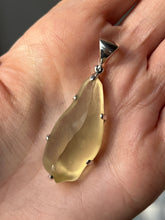 Load image into Gallery viewer, Libyan Gold Tektite pendant - 34.5 carats