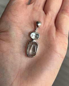 Aquamarine pendant