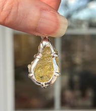 Load image into Gallery viewer, Intense Colored Natural Etched Heliodor pendant 35.5 carats