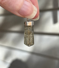 Load image into Gallery viewer, Epidote included Scapolite pendants