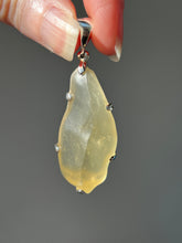 Load image into Gallery viewer, Libyan Gold Tektite pendant - 34.5 carats