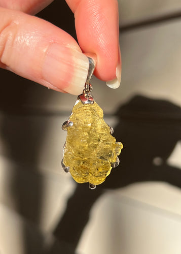 Intense Colored Natural Etched Heliodor pendant 35.5 carats