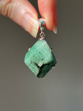 Load image into Gallery viewer, Natural Emerald pendant