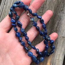 Load image into Gallery viewer, 18 in Blue Kyanite bead necklace