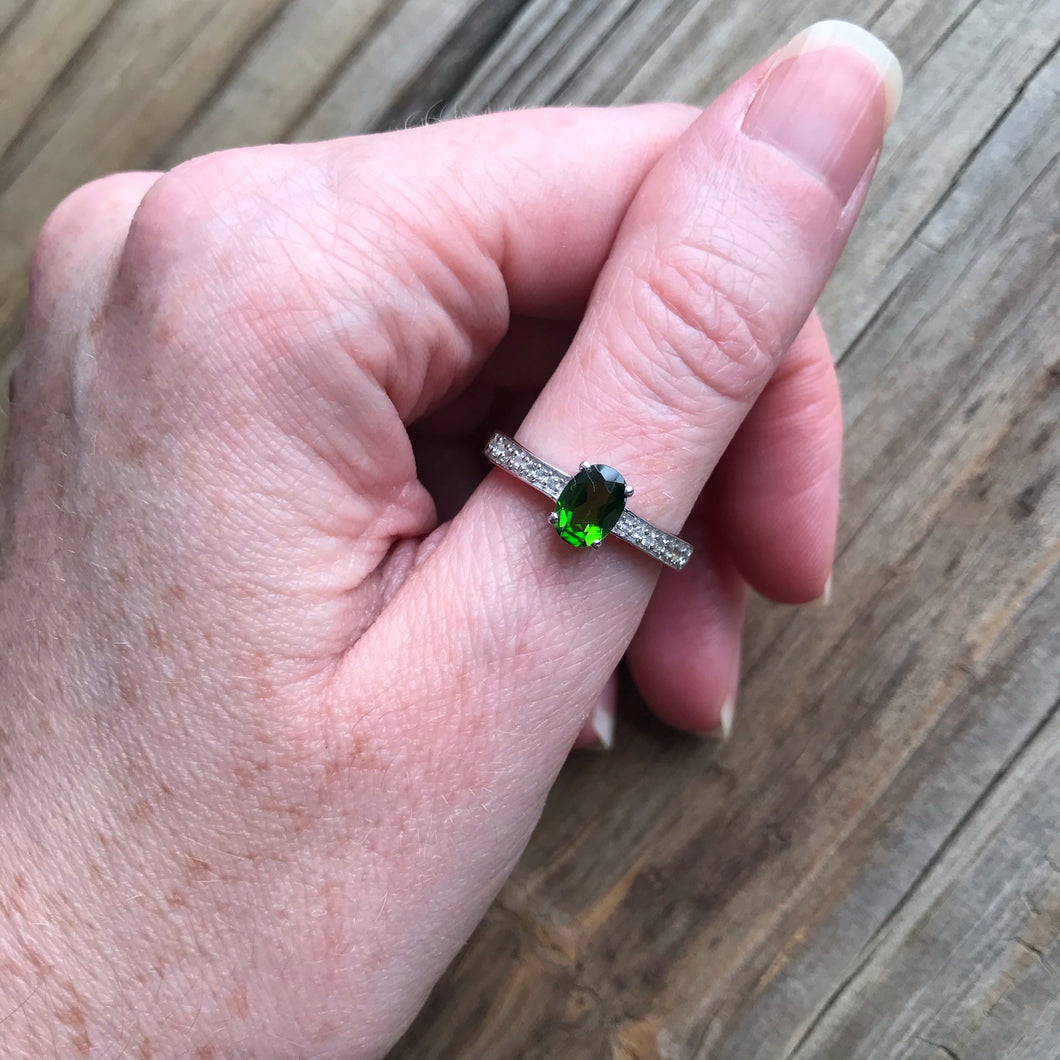 Faceted Chrome Diopside ring