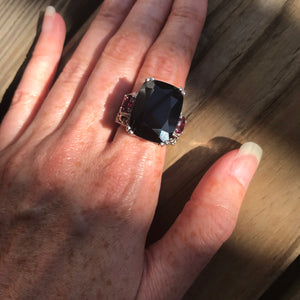 Black Spinel & Rhodolite Garnet ring