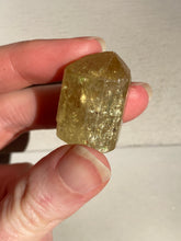 Load image into Gallery viewer, Golden Apatite self standing generator crystal