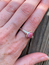 Load image into Gallery viewer, Thulite ring