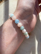 Load image into Gallery viewer, Aquamarine, Morganite and Heliodor stretch bracelet