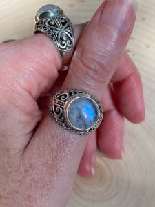 Top Quality Rainbow Moonstone round cut ring