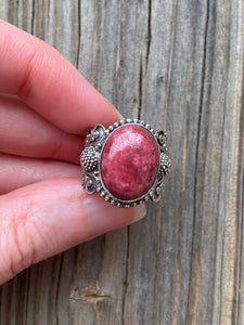 XL Thulite cabochon ring