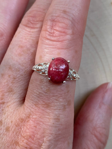 Thulite ring
