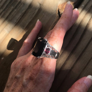 Black Spinel & Rhodolite Garnet ring