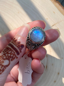 Top Quality Rainbow Moonstone round cut ring