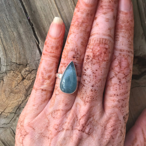 Gorgeous teardrop Aquamarine ring