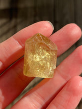 Load image into Gallery viewer, Golden Apatite self standing generator crystal