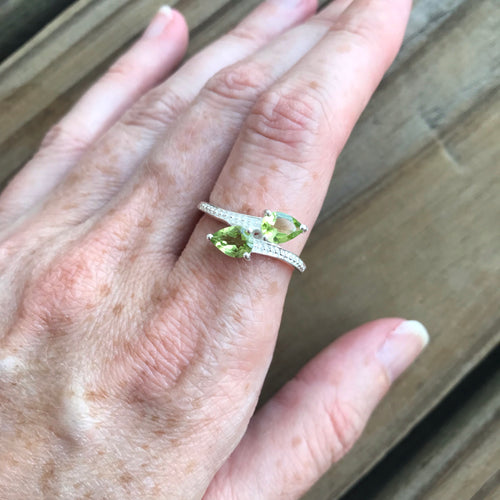 Peridot double teardrop ring