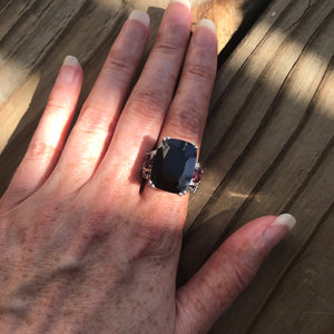 Black Spinel & Rhodolite Garnet ring