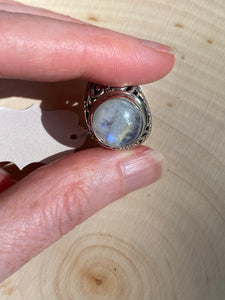 Top Quality Rainbow Moonstone round cut ring