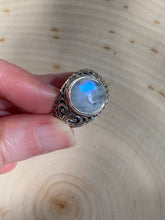 Load image into Gallery viewer, Top Quality Rainbow Moonstone round cut ring